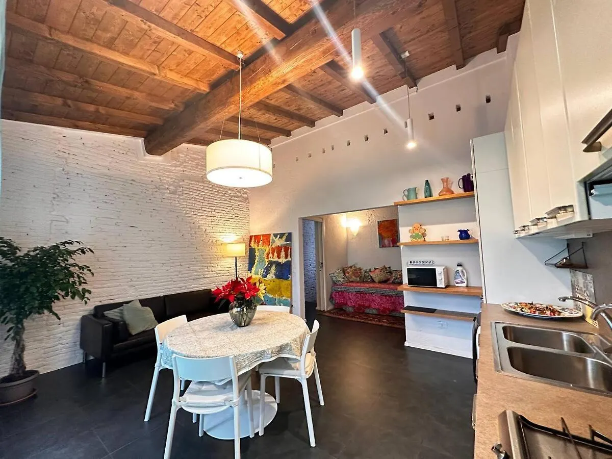 Angelic Portion Of Property In Oltrarno Area فلورنس